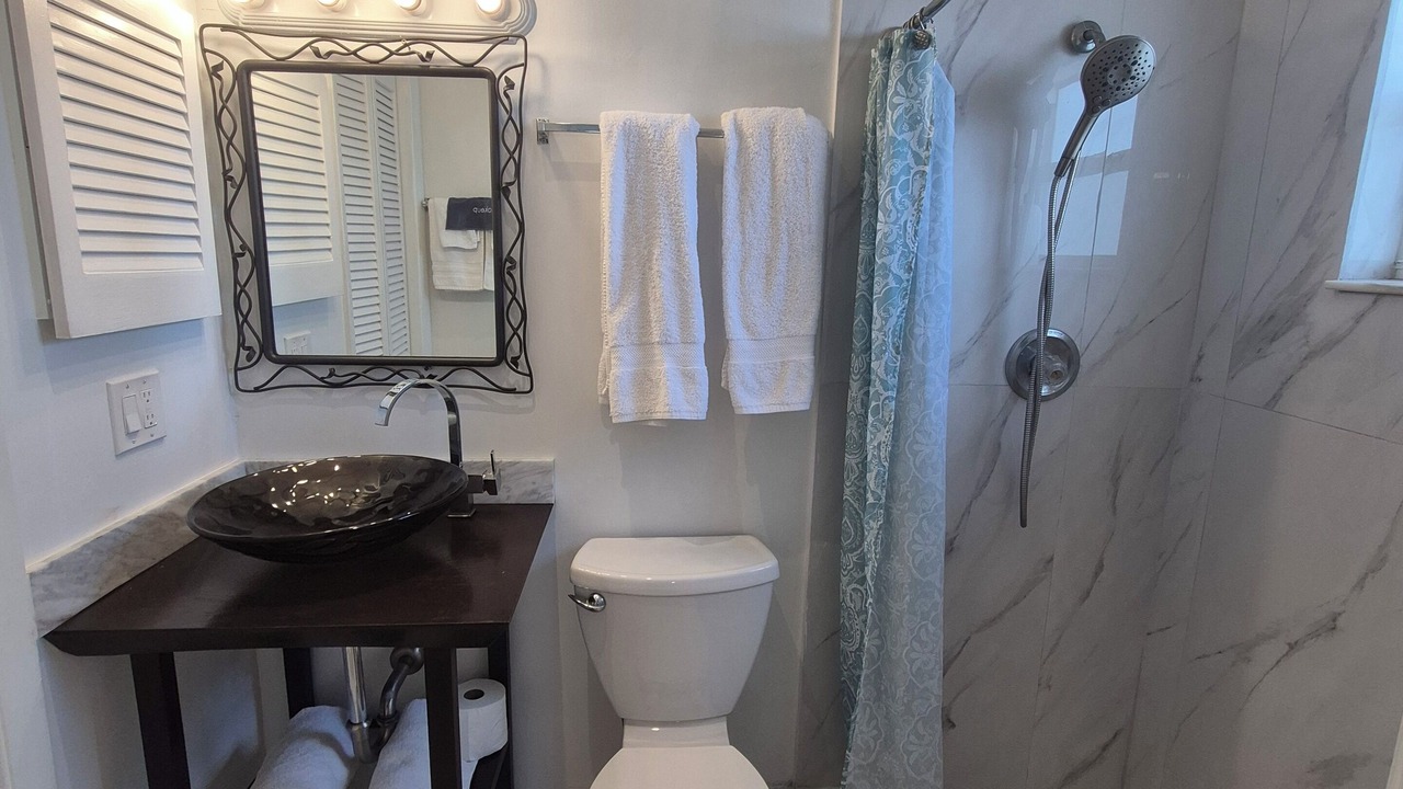 Photo of Bathroom in Jensen Beach