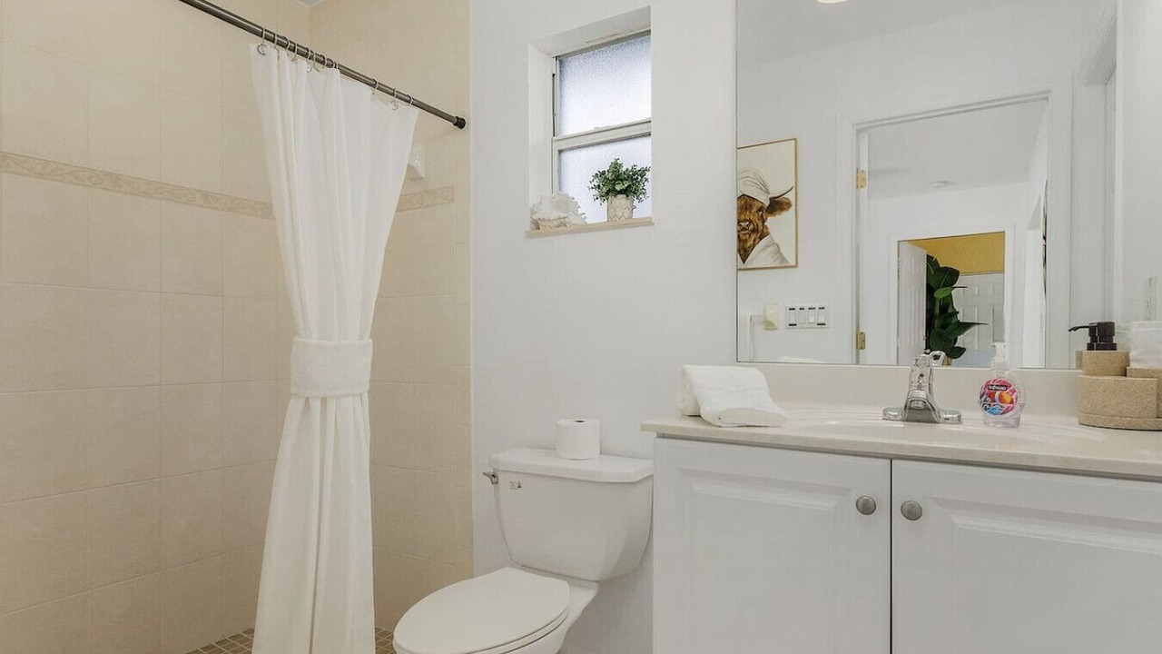 Photo of Bathroom in Cape Coral