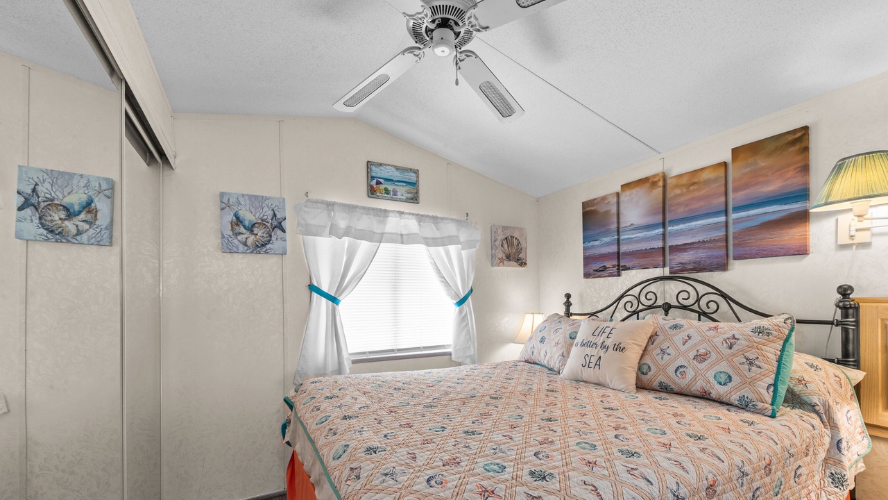 Photo of Bedroom in Iona
