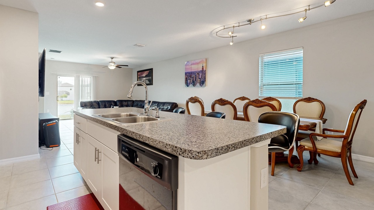 Photo of Kitchen in Sun City Center
