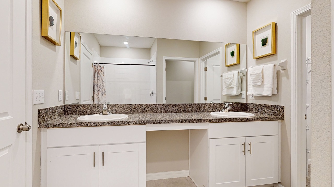Photo of Bathroom in Sun City Center