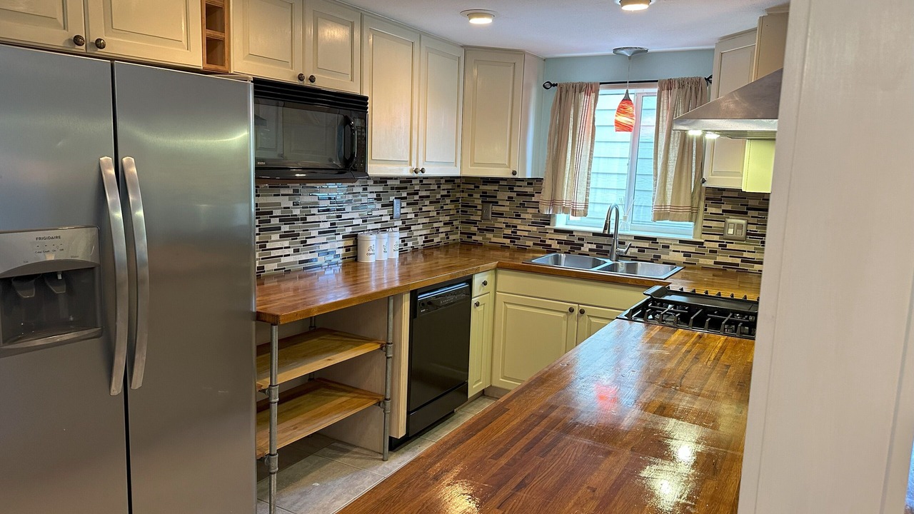 Photo of Kitchen in Flora Villa
