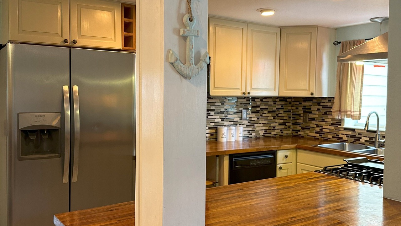Photo of Kitchen in Flora Villa