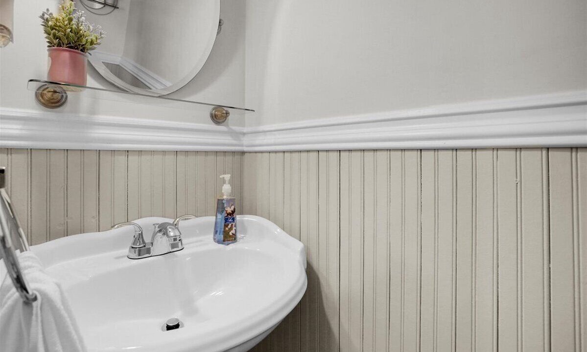 Photo of Bathroom in Reading