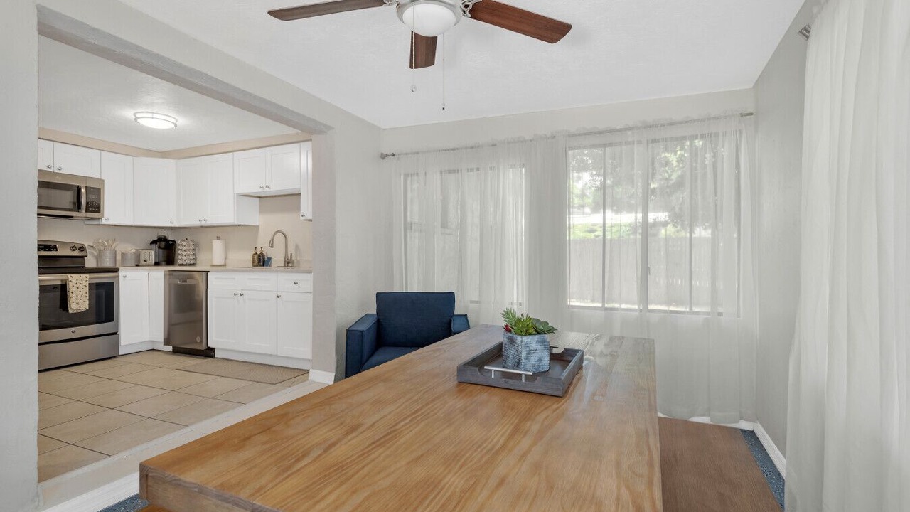 Photo of Kitchen in Gulf Gate Estates