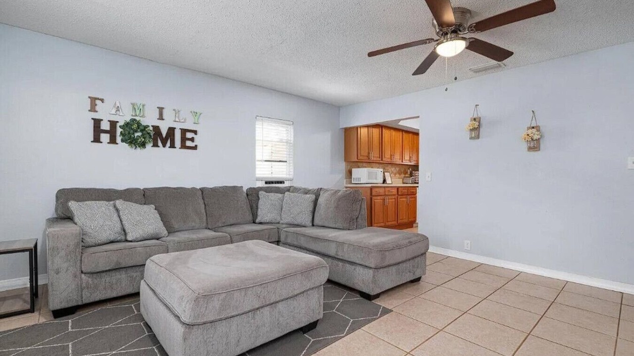 Photo of Livingroom in Southgate