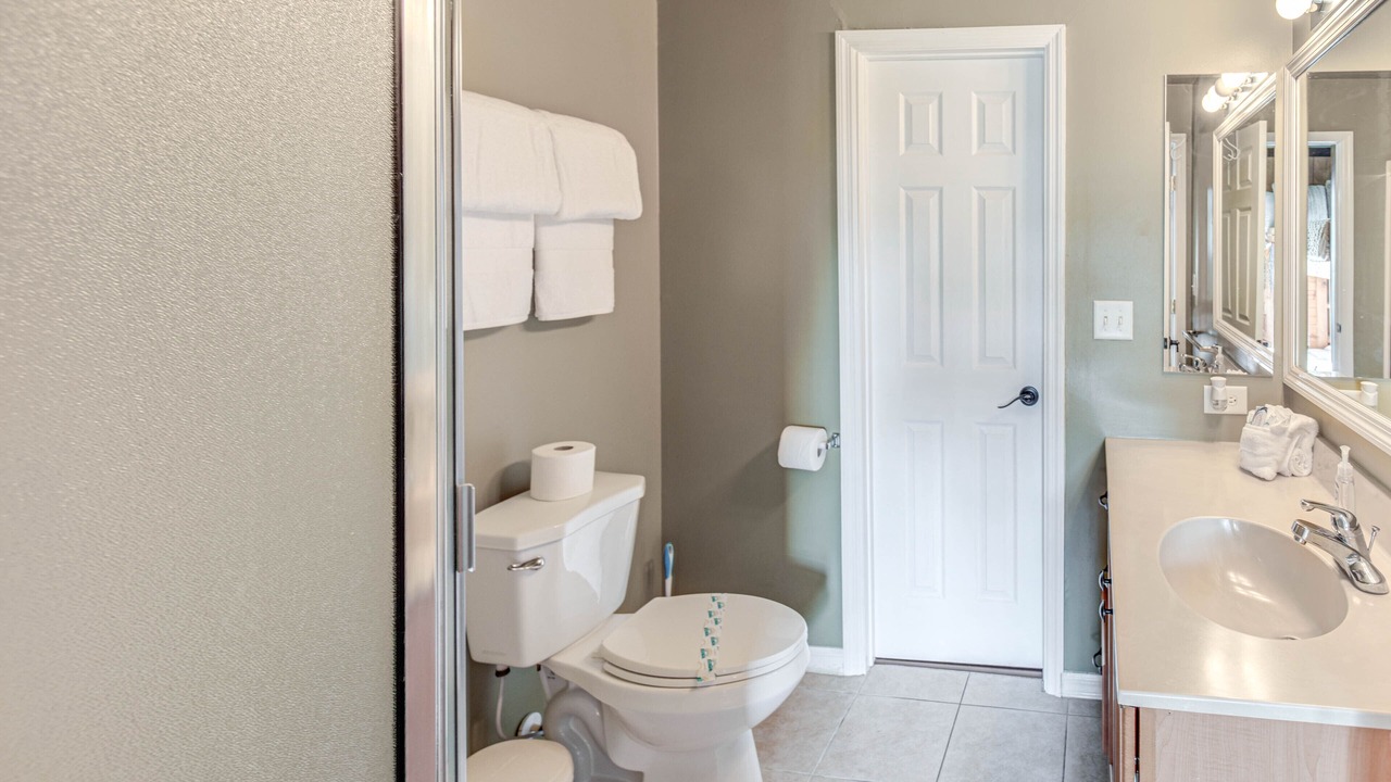 Photo of Bathroom in Biggar