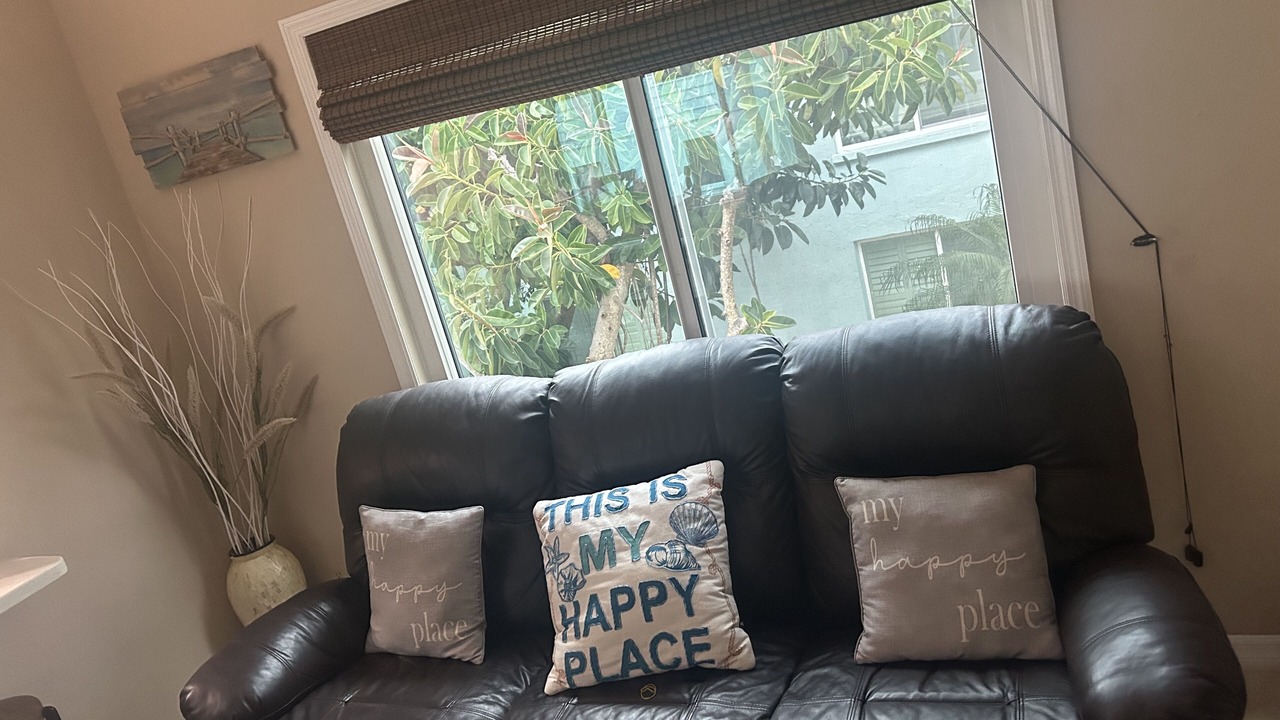 Photo of Livingroom in Englewood