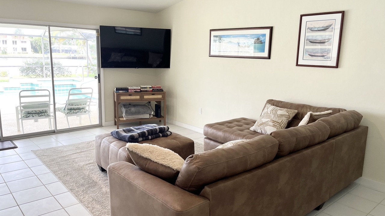 Photo of Livingroom in Fort Myers Shores