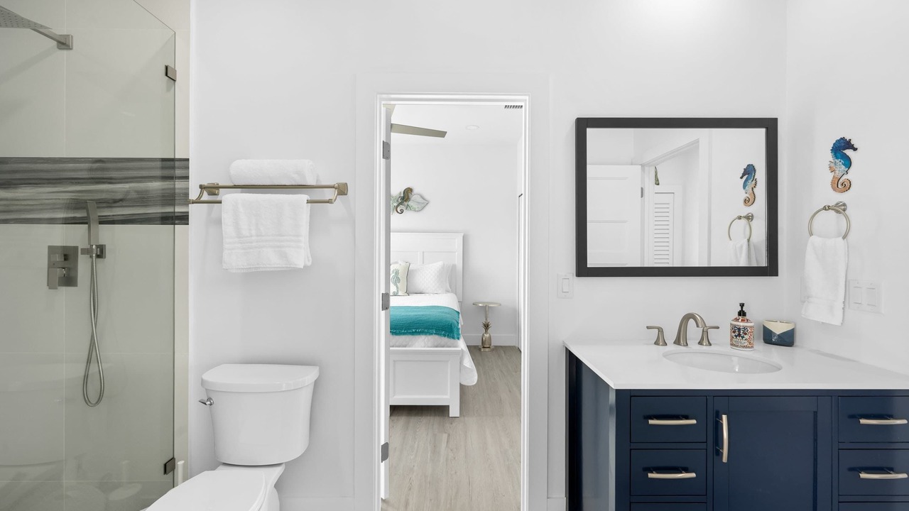 Photo of Bathroom in Marathon
