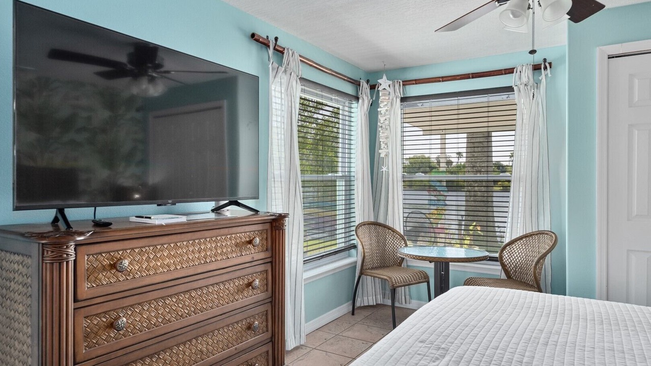 Photo of Bedroom in Historic Downtown Melbourne