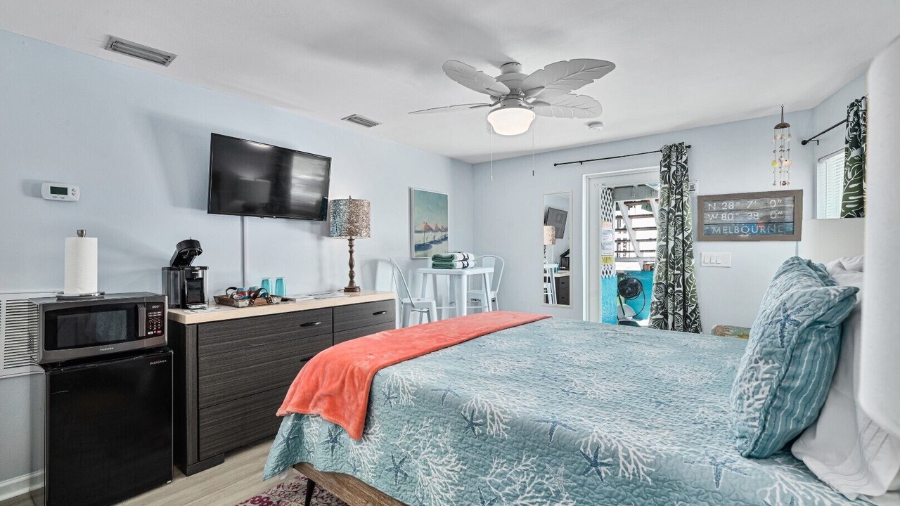 Photo of Bedroom in Historic Downtown Melbourne