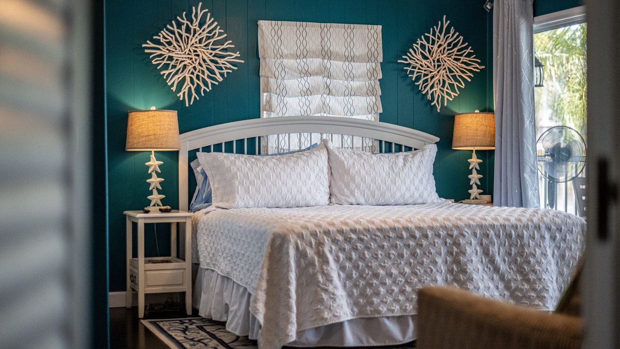 Photo of Bedroom in Historic Downtown Melbourne