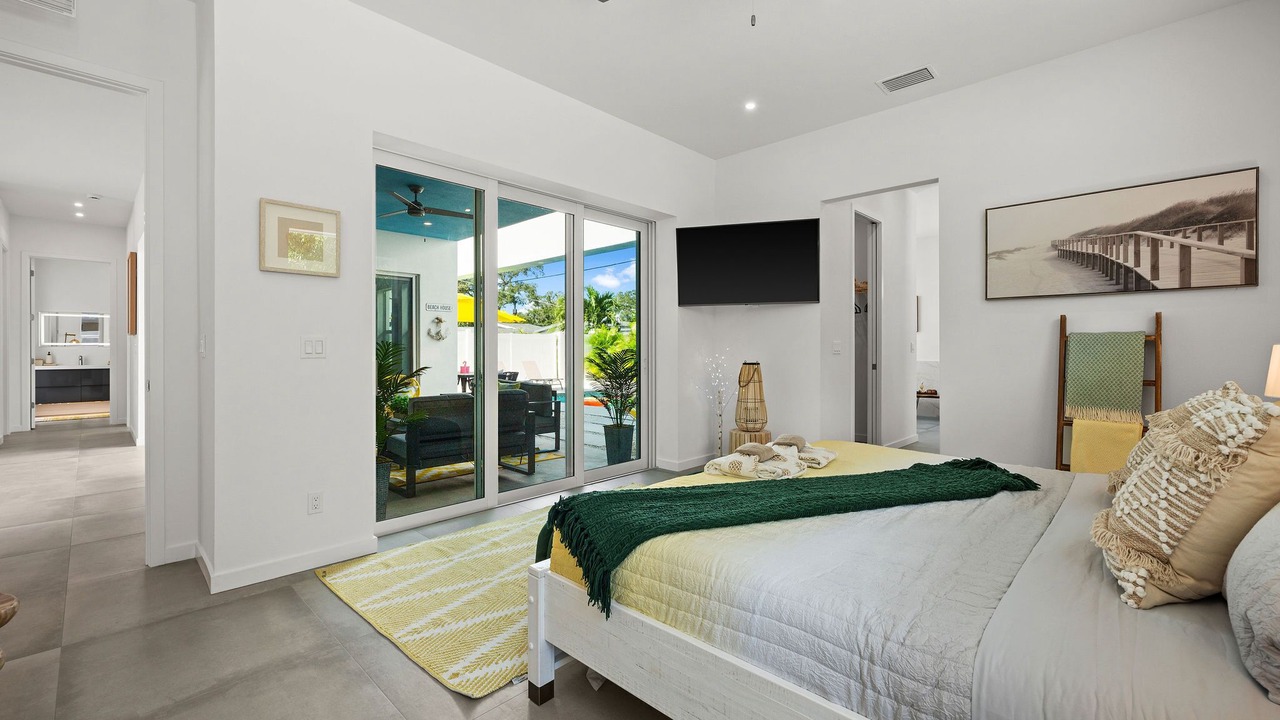 Photo of Bedroom in Arlington Park