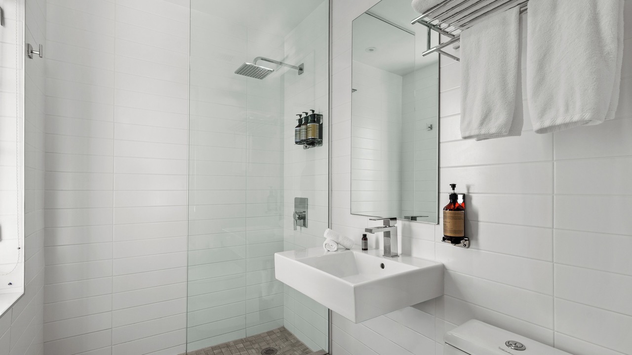 Photo of Bathroom in Flamingo/Lummus