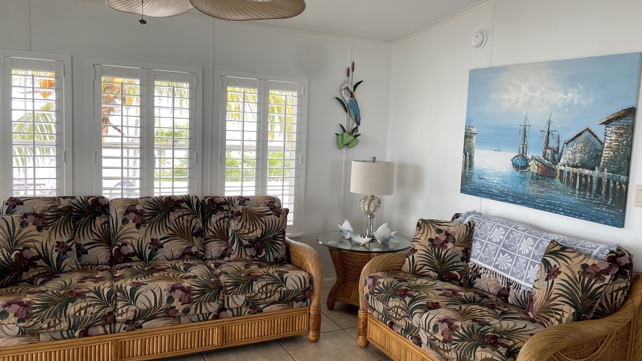 Photo of Livingroom in Layton