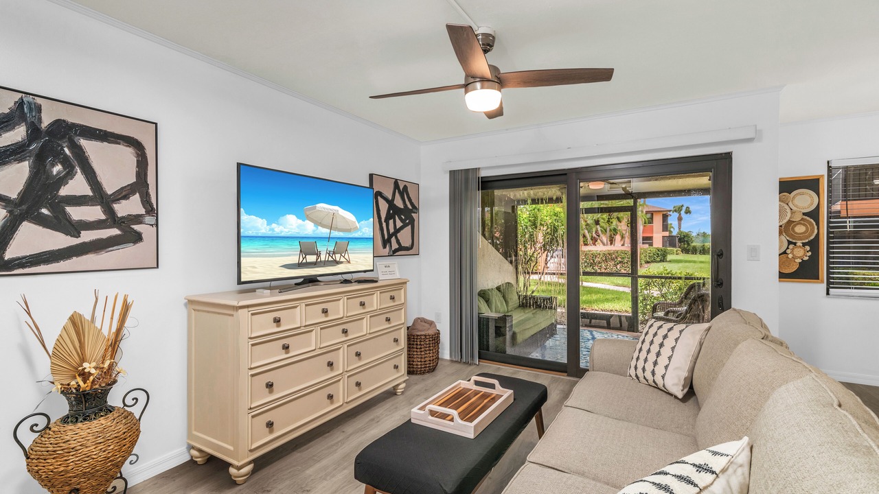 Photo of Livingroom in Hammock Bay