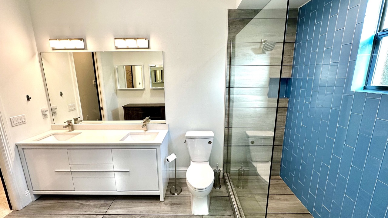 Photo of Bathroom in Oakes Estates