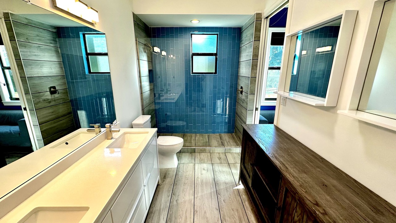 Photo of Bathroom in Oakes Estates