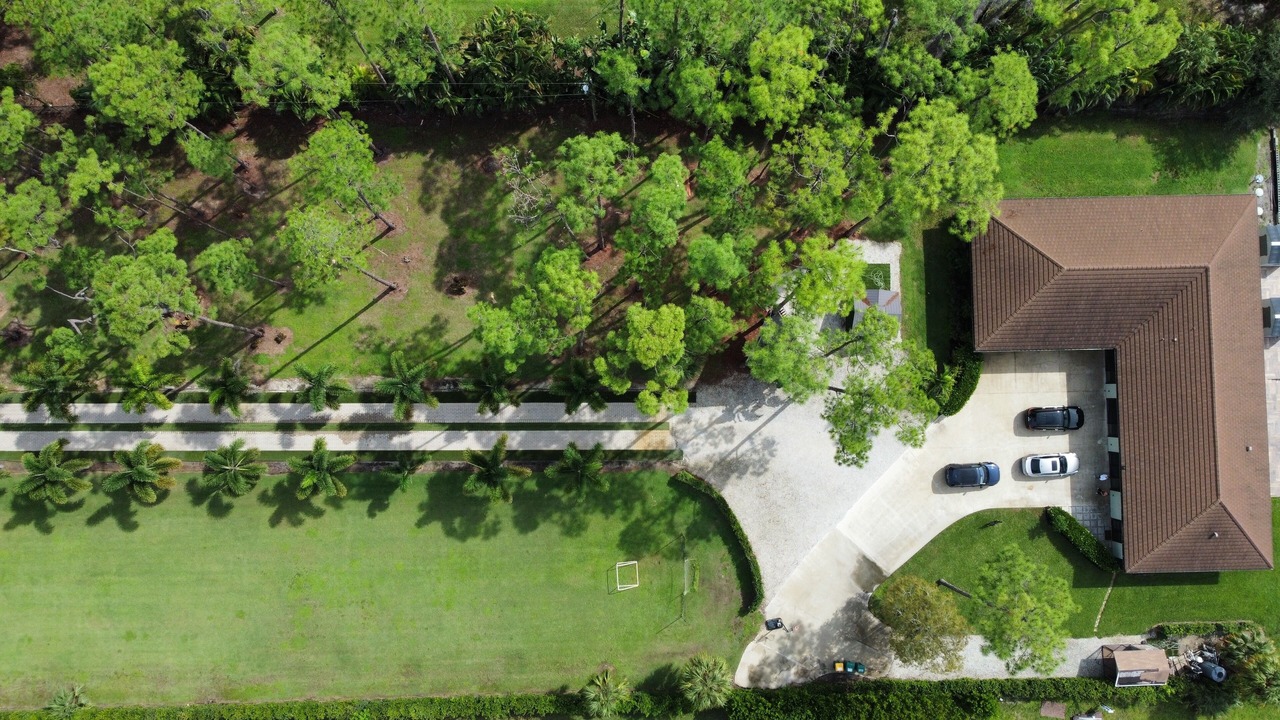 Photo of Outdoor in Oakes Estates