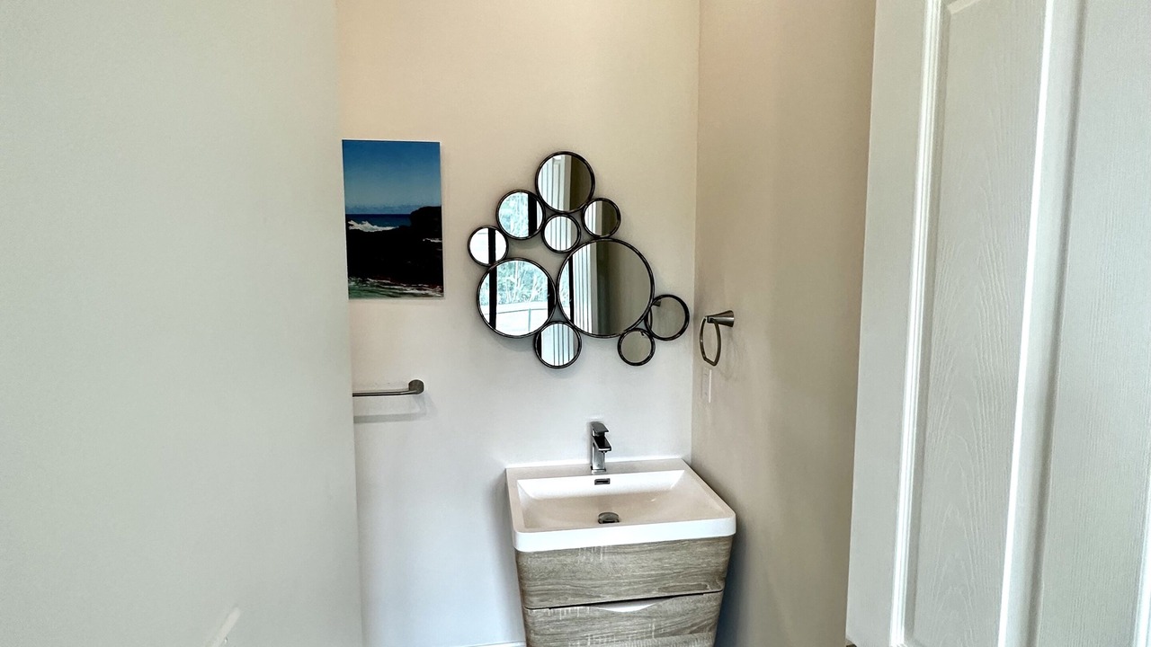 Photo of Bathroom in Oakes Estates