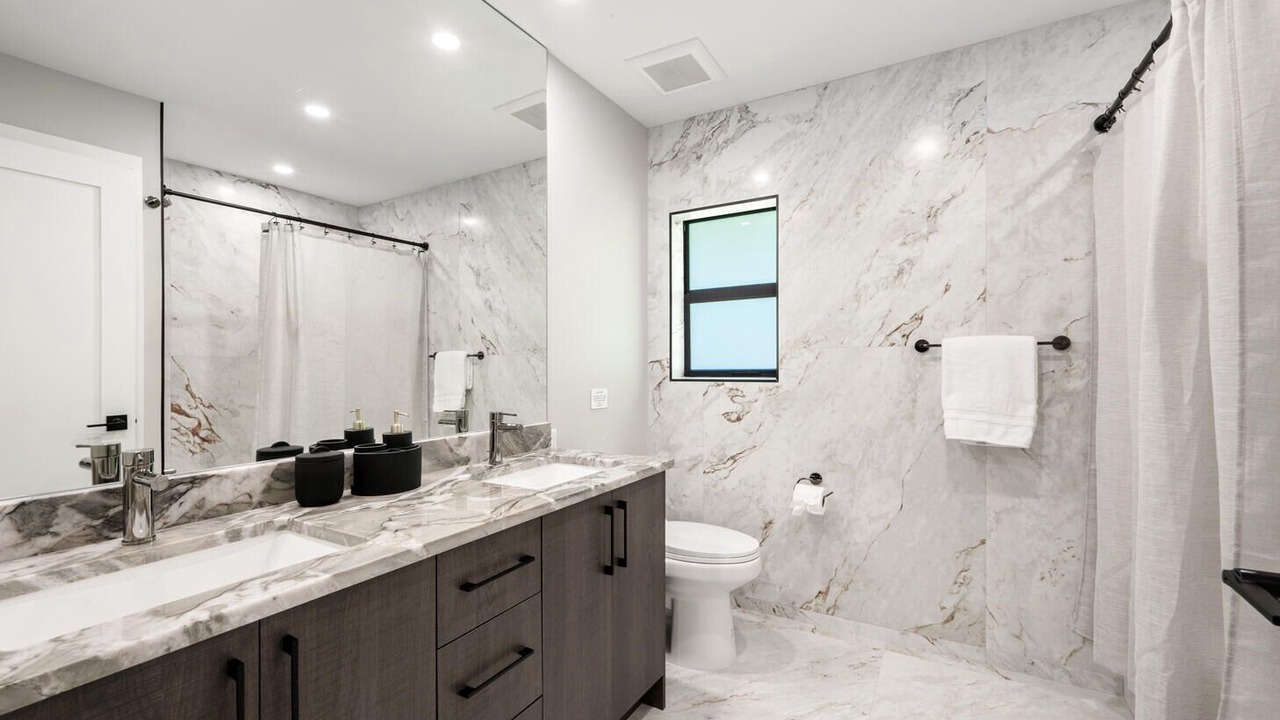 Photo of Bathroom in Central Naples