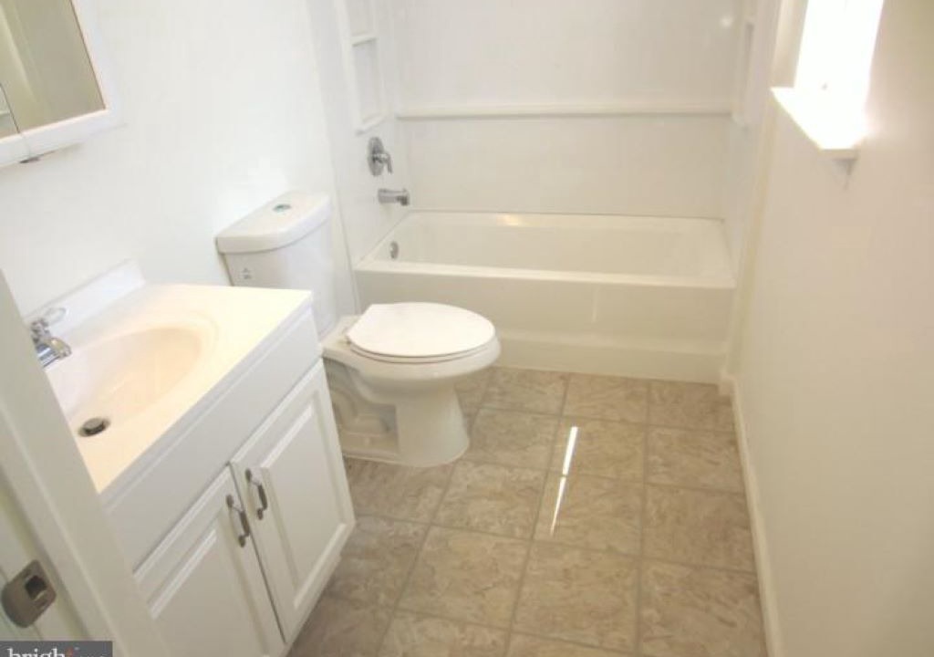 Photo of Bathroom in White Horse