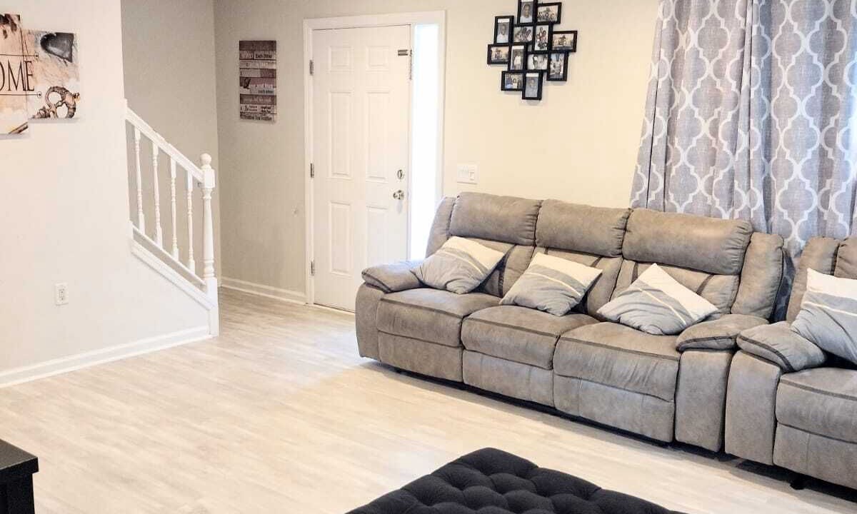 Photo of Livingroom in White Horse