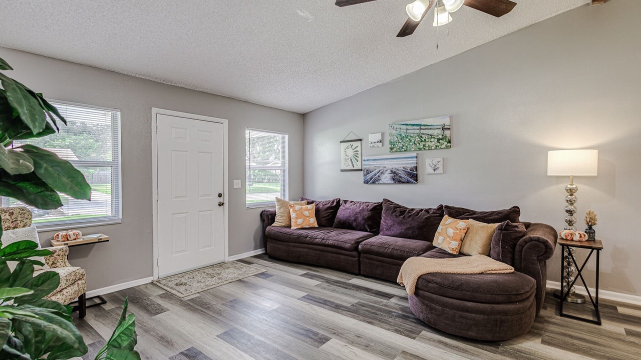 Photo of Livingroom in Lakeland