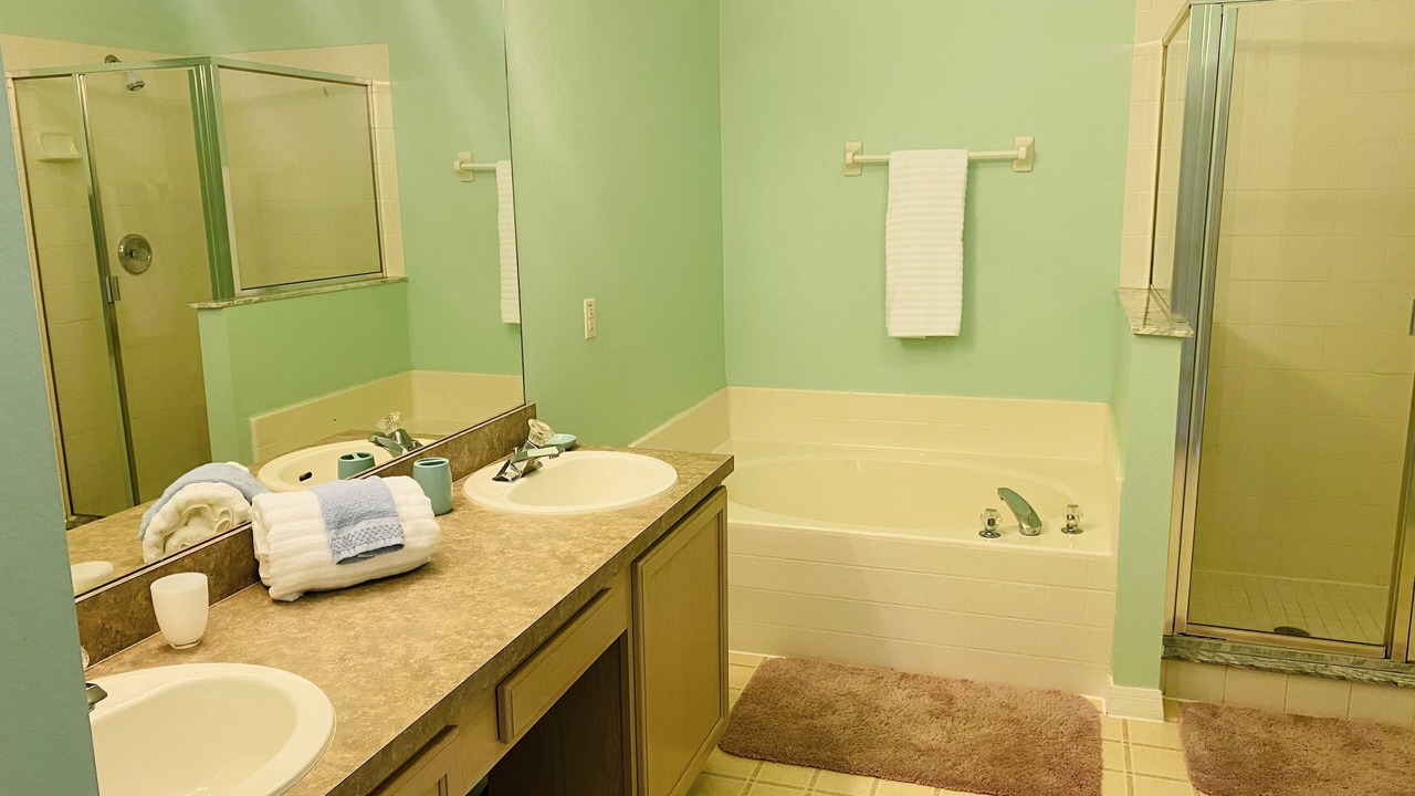 Photo of Bathroom in Thousand Oaks