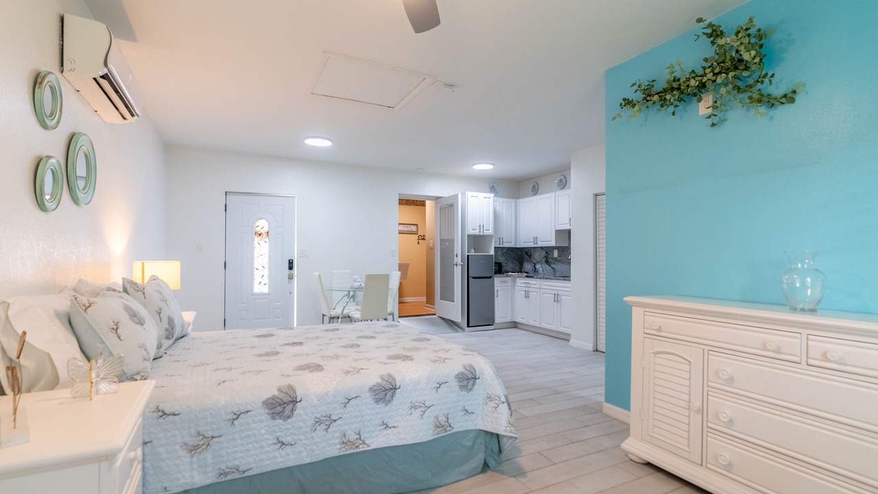 Photo of Bedroom in Carrollwood