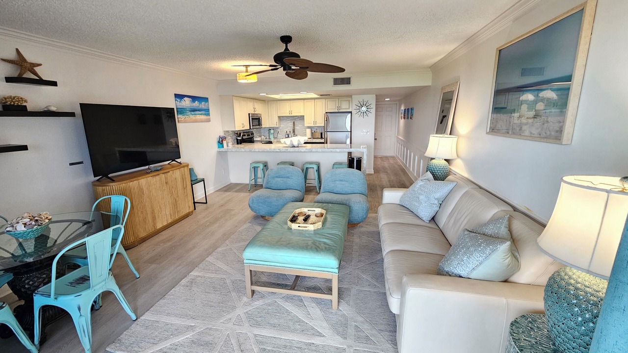 Photo of Livingroom in Stuart