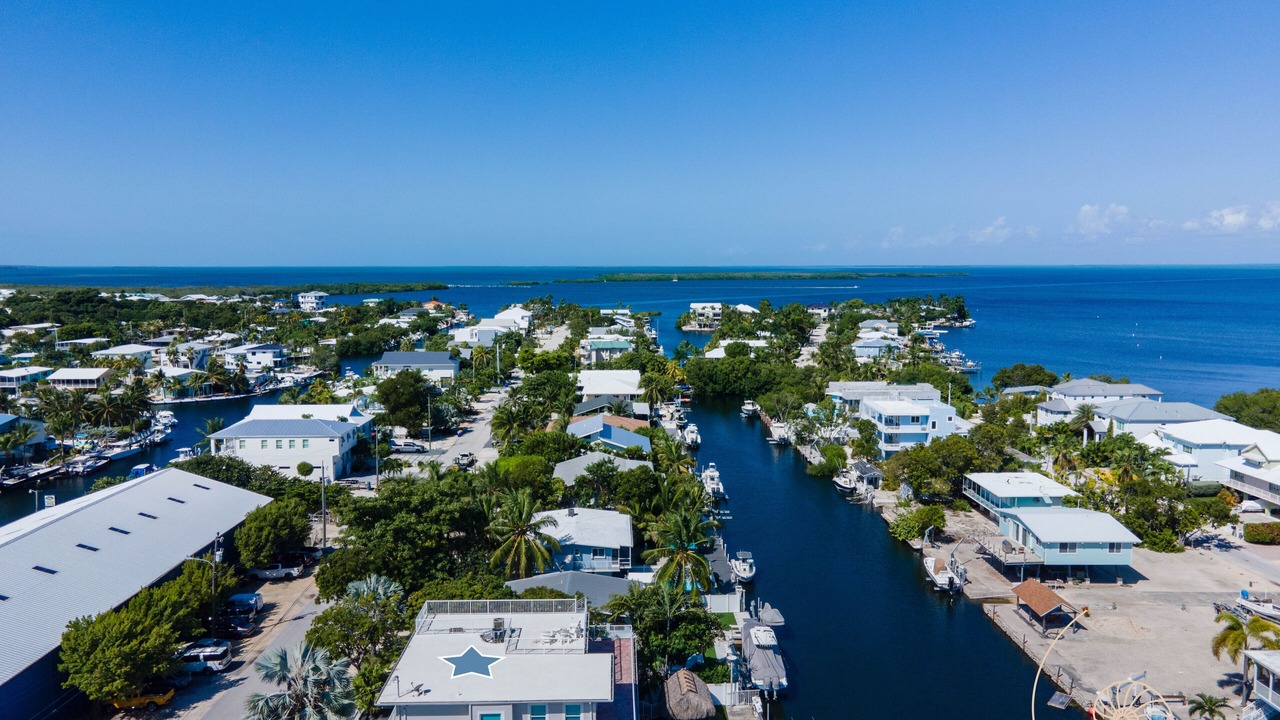 Photo of Others in Tavernier
