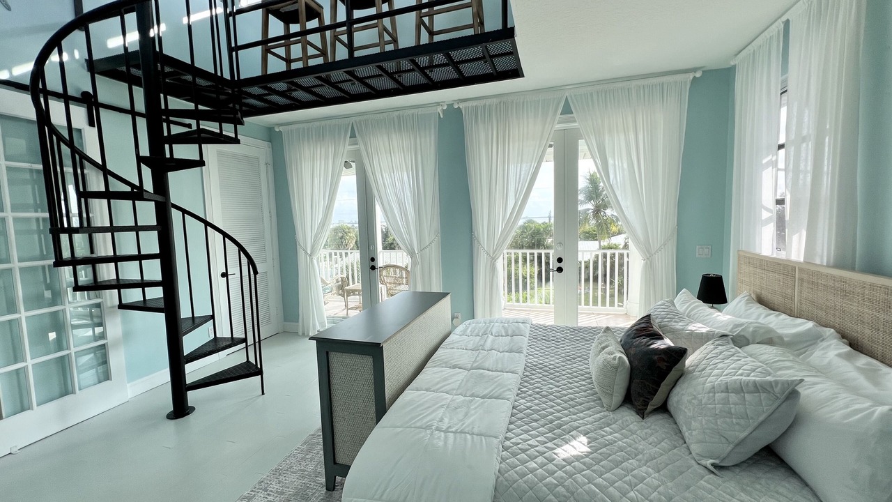 Photo of Bedroom in Jensen Beach