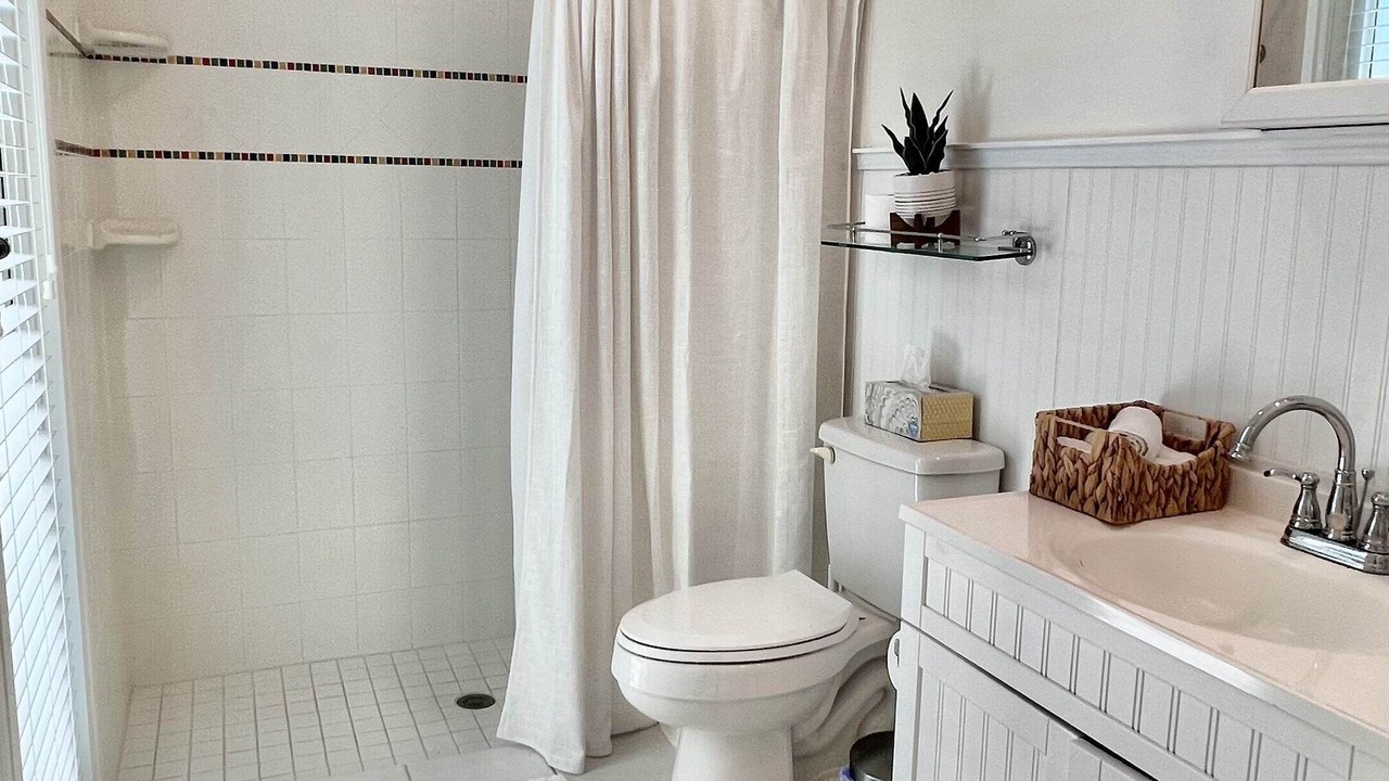 Photo of Bathroom in Jensen Beach