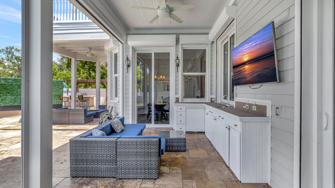 Photo of Patio Balcony in Tropic Isle