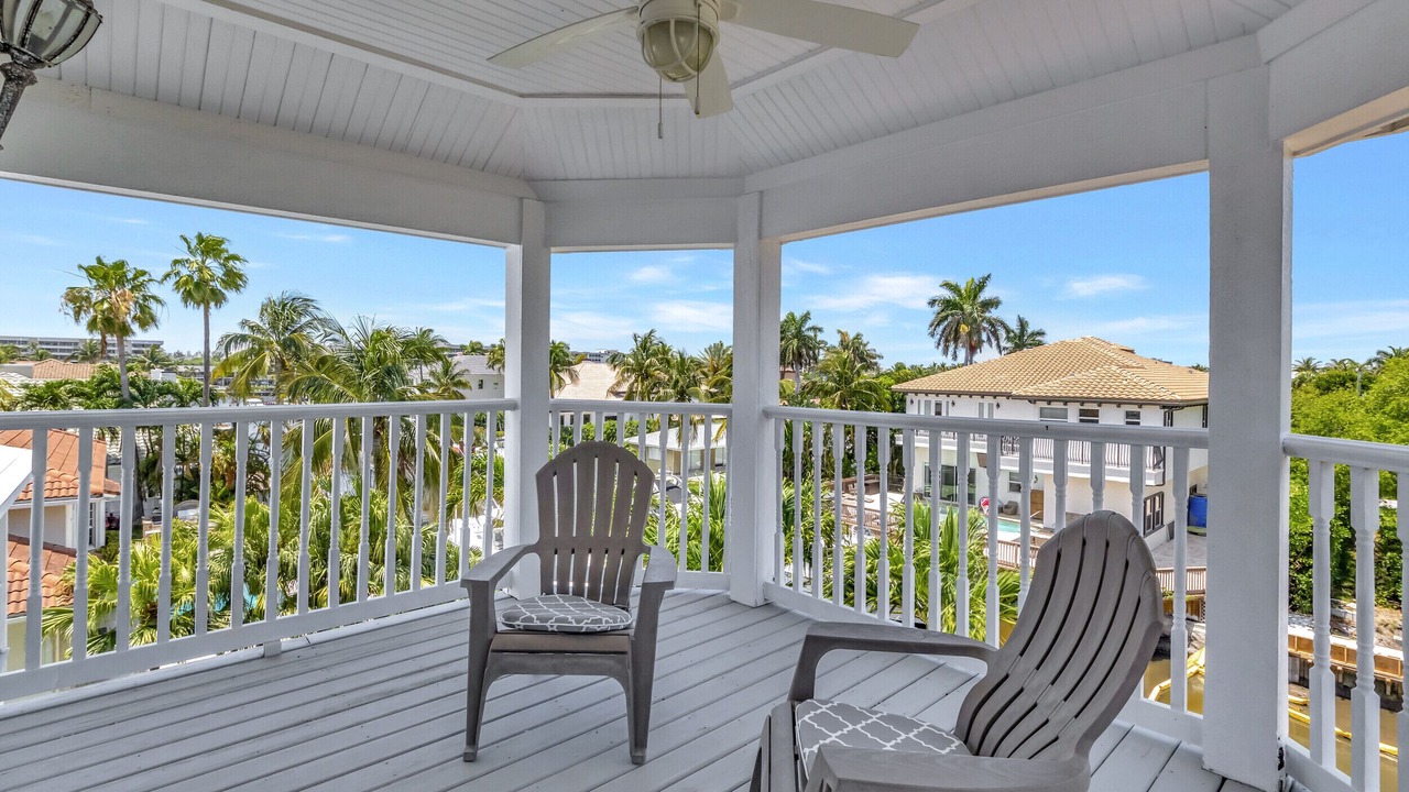 Photo of Patio Balcony in Tropic Isle