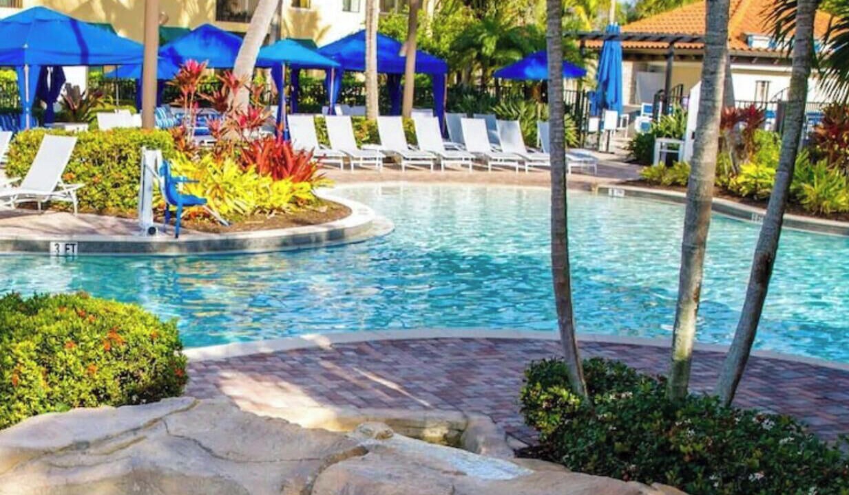 Photo of Outdoor in Naples
