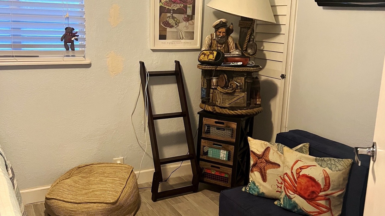 Photo of Livingroom in Cross Key Waterways