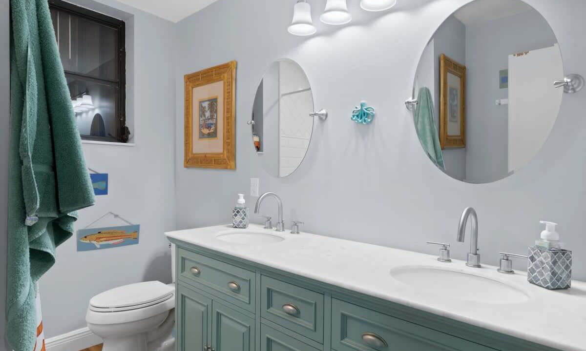 Photo of Bathroom in Gulf Pines