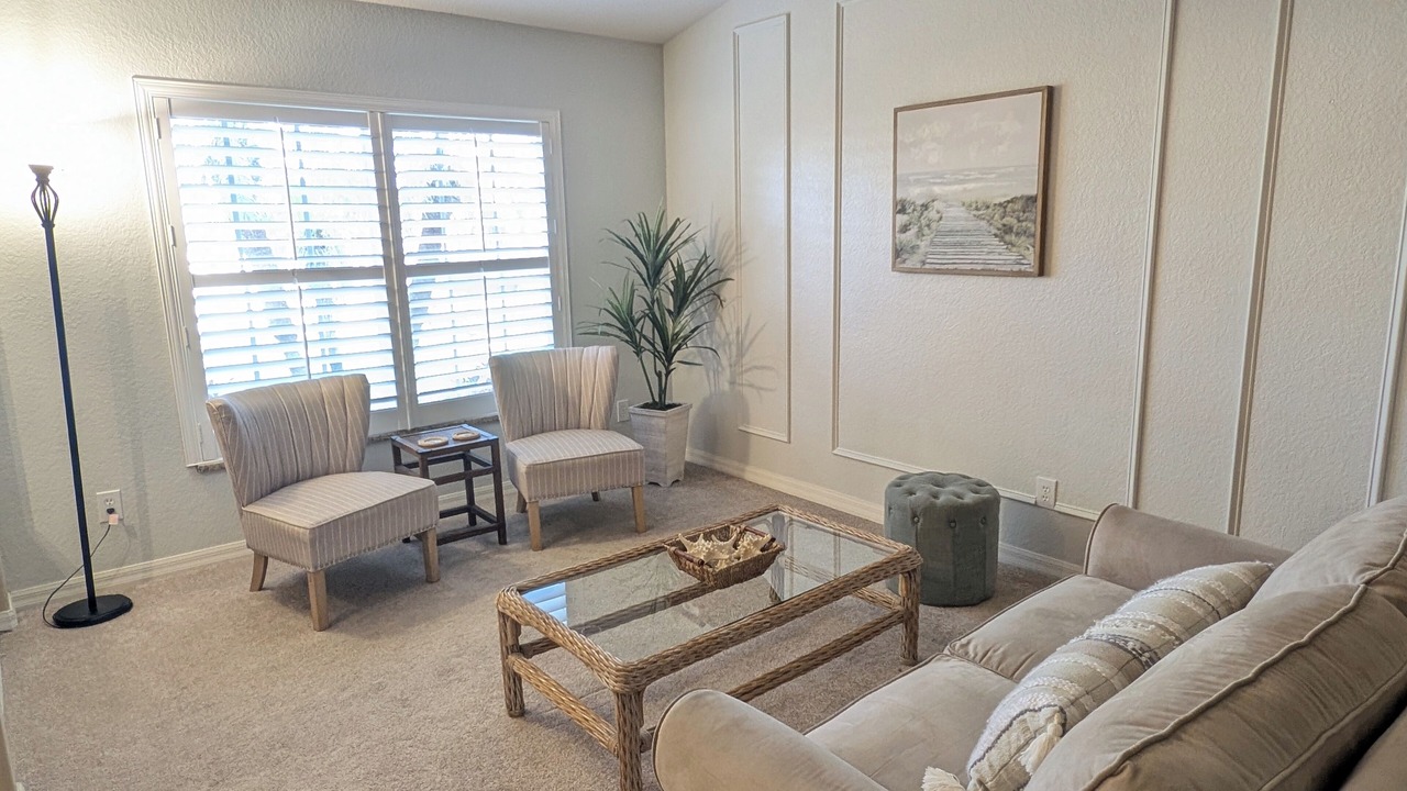 Photo of Livingroom in South Gulf Cove