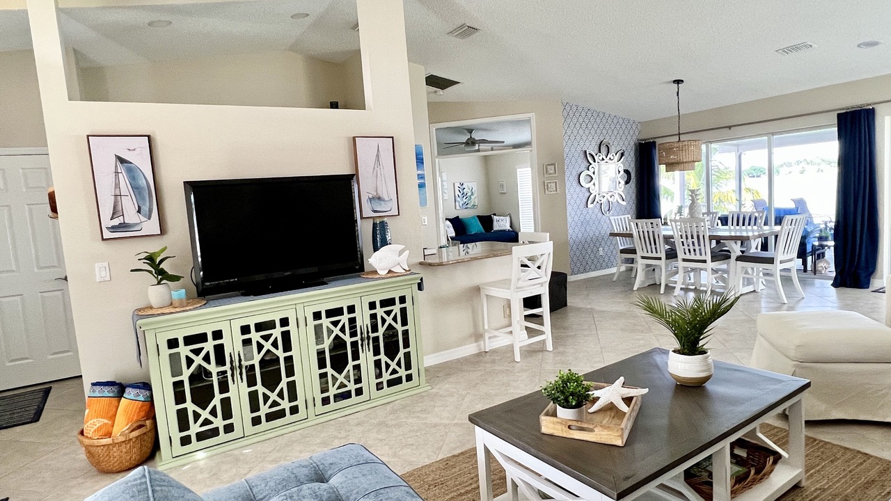Photo of Livingroom in North Naples