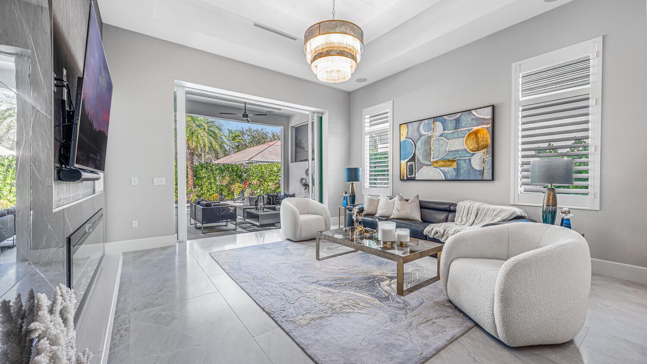 Photo of Livingroom in Naples Park