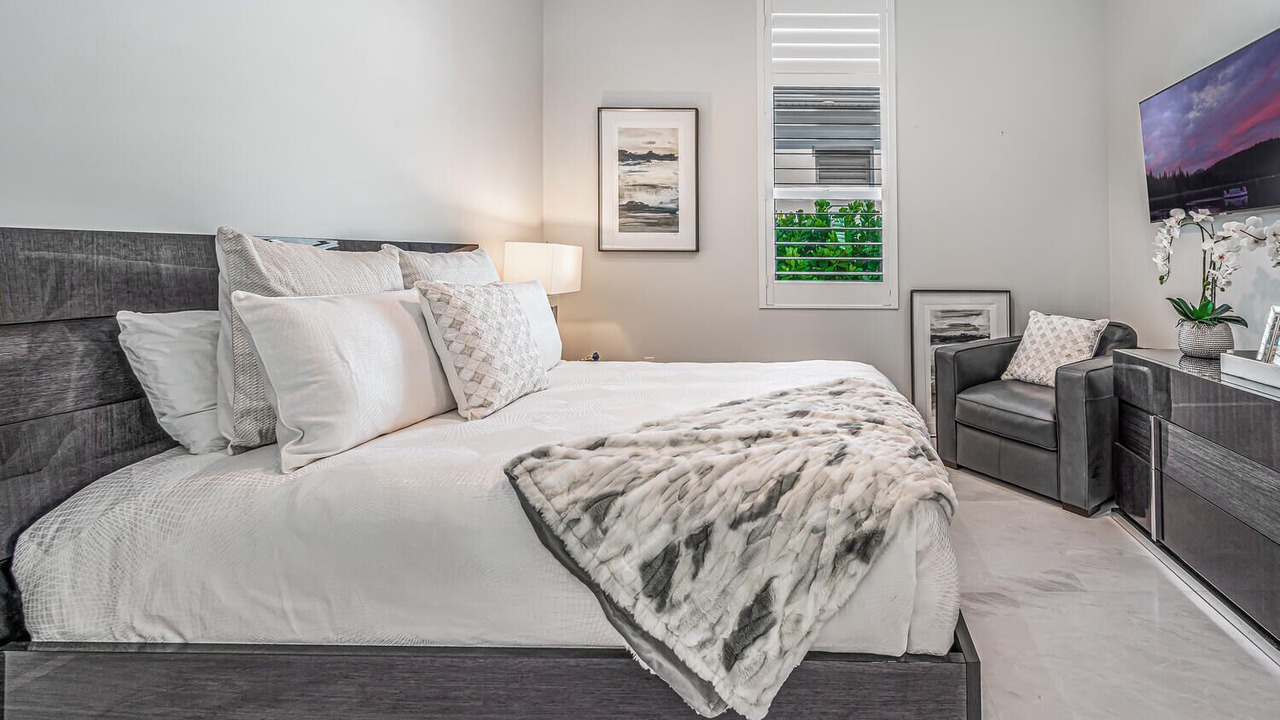 Photo of Bedroom in Naples Park