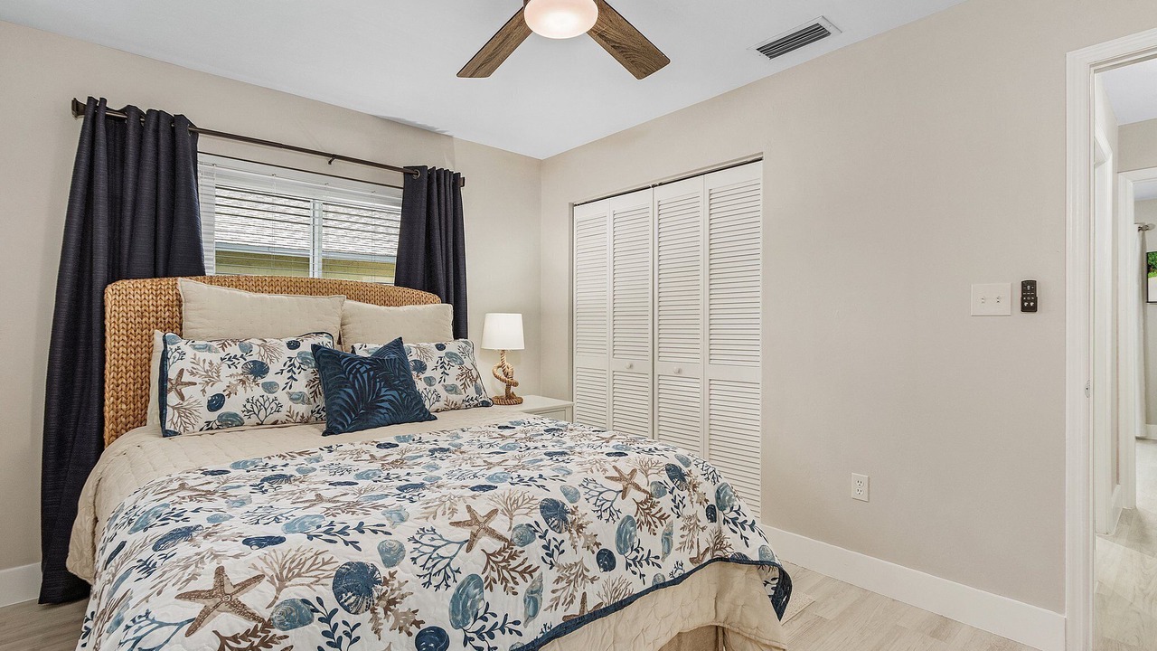 Photo of Bedroom in Central Naples