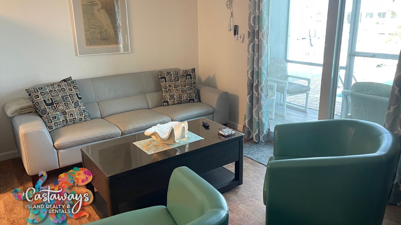 Photo of Livingroom in Saint James City