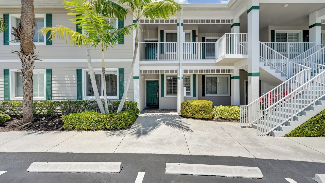 Photo of Outdoor in Naples