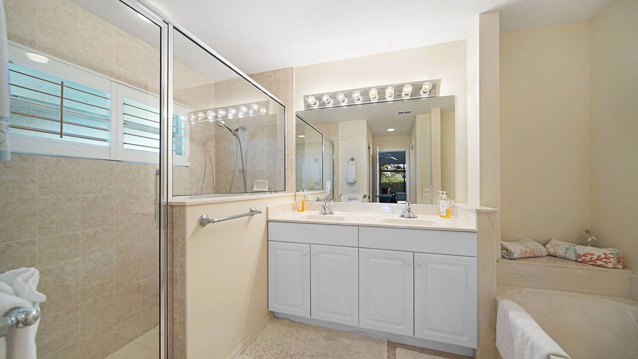 Photo of Bathroom in Central Naples