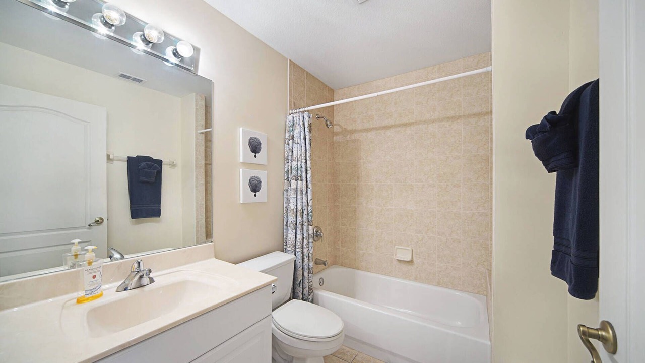 Photo of Bathroom in Central Naples