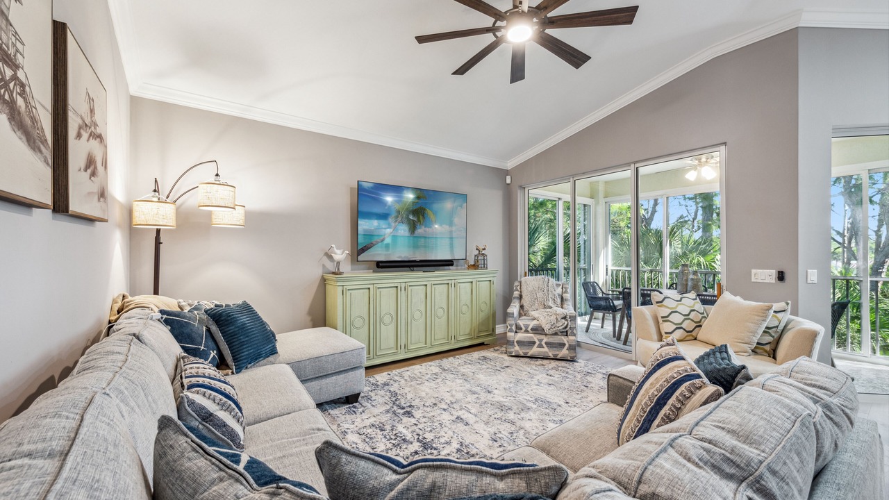 Photo of Livingroom in Tarpon Bay